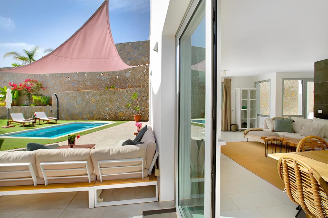 Dream Villa With Heated Pool, Rooftop & Ocean Views Моган Экстерьер фото