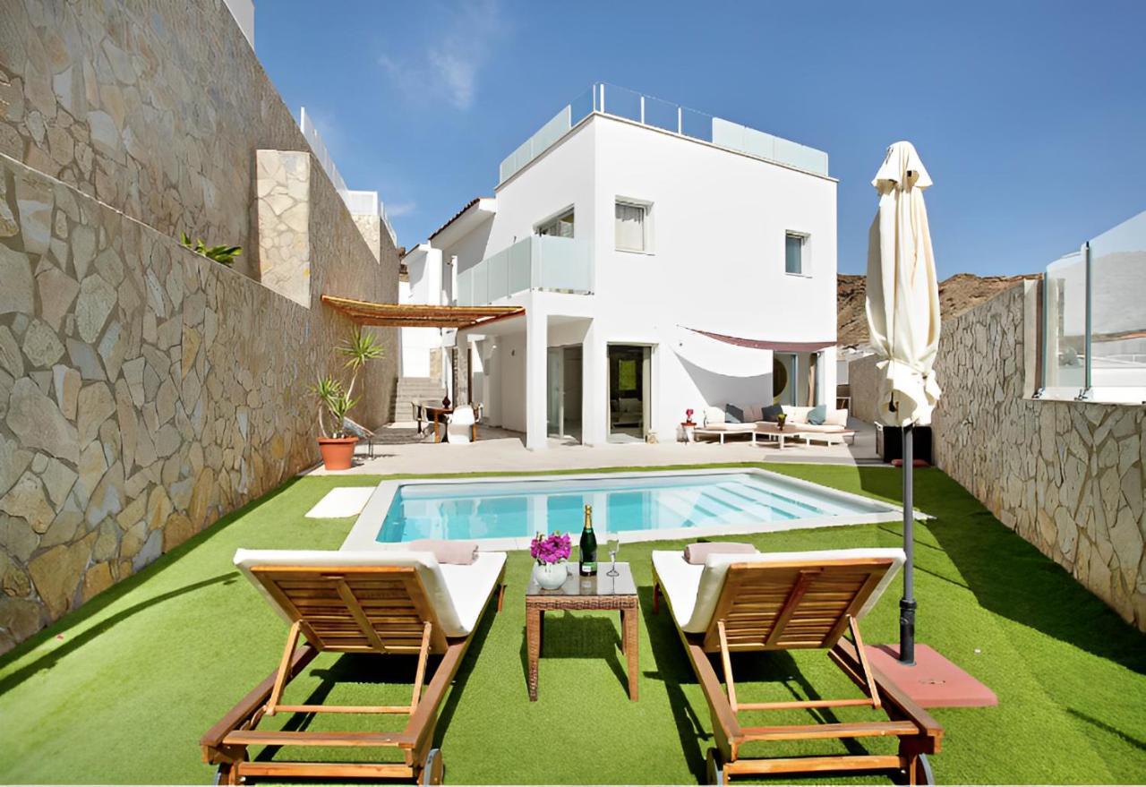 Dream Villa With Heated Pool, Rooftop & Ocean Views Моган Экстерьер фото